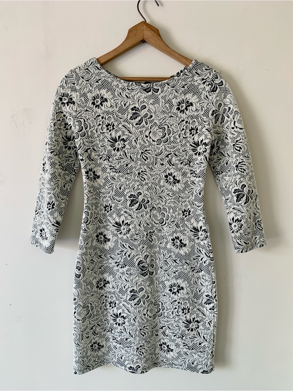 Black and White Floral Tapestry Lace-Print Mini Dress